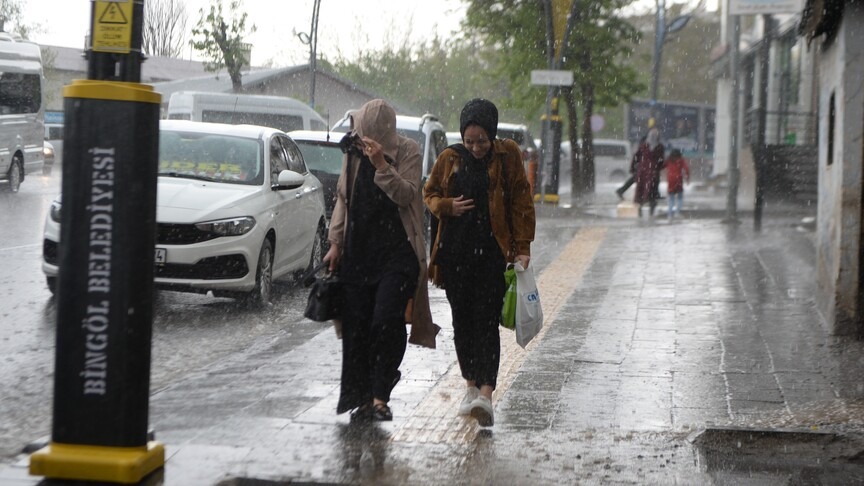 Meteorolojiden 6 il için kuvvetli sağanak uyarısı