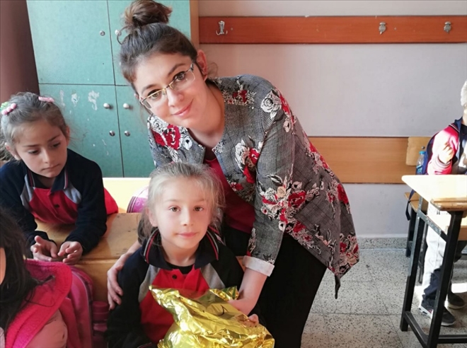 EĞLENDİREREK ÖĞRETTİLER