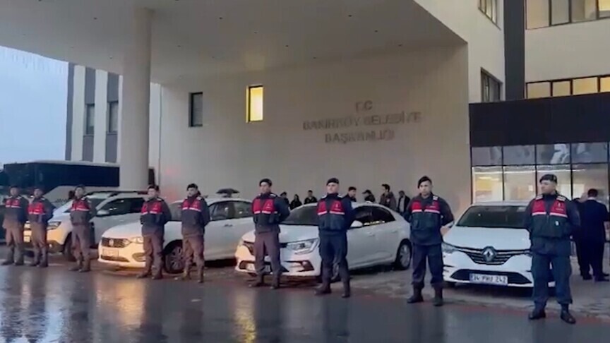 Bakırköy Belediyesinde 39 şüpheli tutuklandı