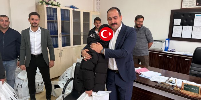 Sivas Ülkü Ocakları'ndan çocuklara bot ve mont desteği