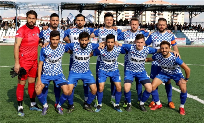 VALİ AYHAN TEBRİK ETTİ