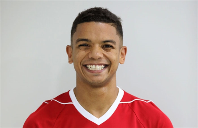 DAVİD: ?OYNAYARAK KALMAK İSTİYORUM?