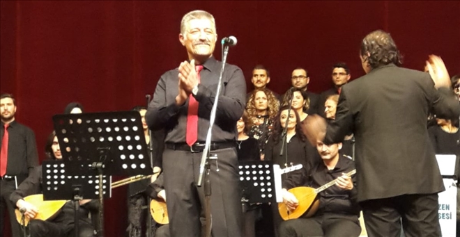 GÖNÜLLÜ ÖĞRETMENLERDEN KONSER