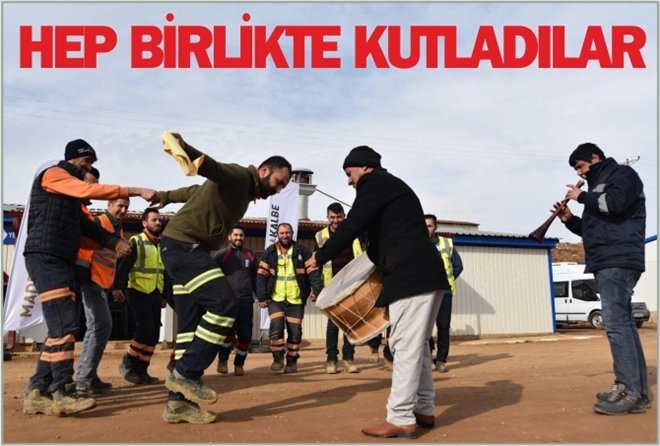 HEP BİRLİKTE KUTLADILAR