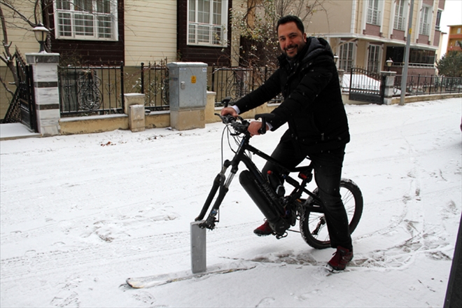 BİSİKLETİNİ ELEKTRİKLİ KIZAĞA DÖNÜŞTÜRDÜ