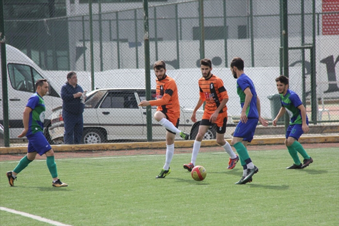 CÜSK ZİRVEYİ KAPTIRMIYOR