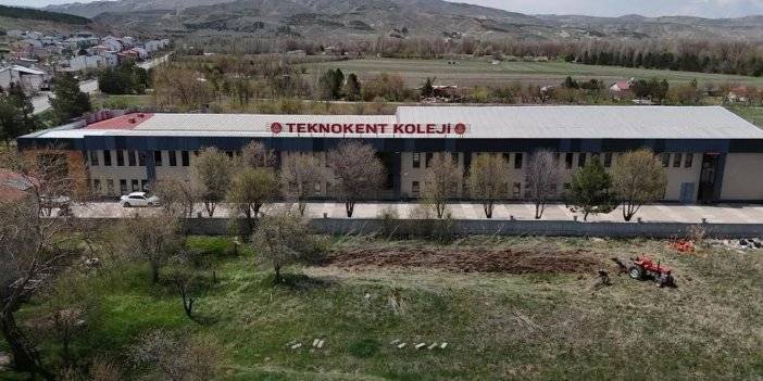 CÜ Vakfı Okulları'ndaki kriz Teknokent Koleji'ne de yaşanıyor