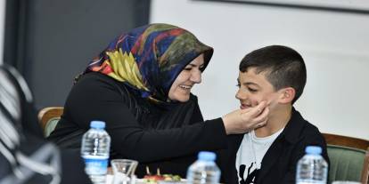 Şehit Anneleri ve Sevgi Çocukları Bir Arada
