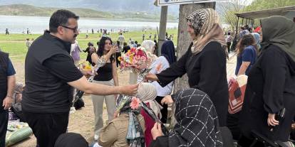 Suşehri'nde Hıdırellez ve Anneler Günü Kutlandı