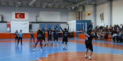Gemerek'te Kurumlar Arası Voleybol Turnuvası