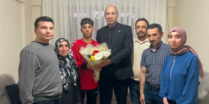Sivas’taki Başarılı Sporculara Ziyaret
