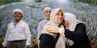 25 yıldır konuşmayan iki komşu Mekke'de barıştı