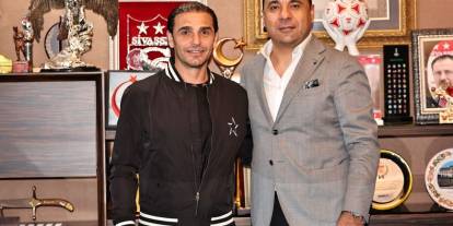 Sivasspor'da Tartışılan İsimle Yollar Ayrıldı