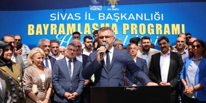 AK Parti Sivas teşkilatı bayramlaştı