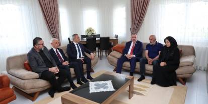 Destici'den Sivaslı şehit ailesine ziyaret