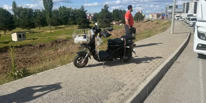 Sivas'ta TIR'ın çarptığı elektrikli bisiklet sürücüsü ağır yaralı