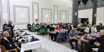 Vali Şimşek ve Taha Akgül  Sivas'ta Hakemlerle Buluştu