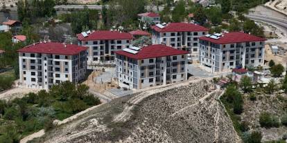 Sivas Gürün’de Depremzedeler Yeni Evlerine Kavuştu