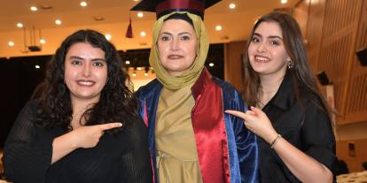 Sivaslı Anne İki Kanseri Yendi, Üniversiteyi Birincilikle Bitirdi