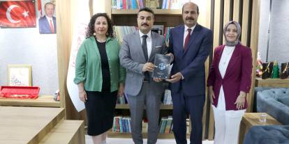 Sivas'ta 14 Öğretmen, 1 Kitap
