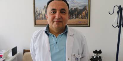 Göçmen kuşlar üzerlerinde kene getiriyorlar
