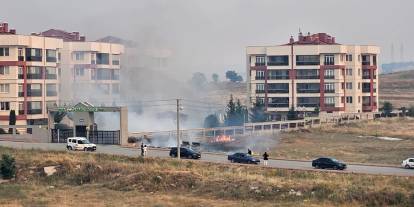 Çöpe atılan sigara izmariti nedeniyle yangın çıktı