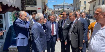 Güler Sivas Esnafını Dinledi