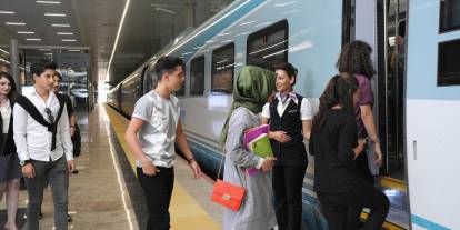 YHT'de Seyahat 100 Milyon