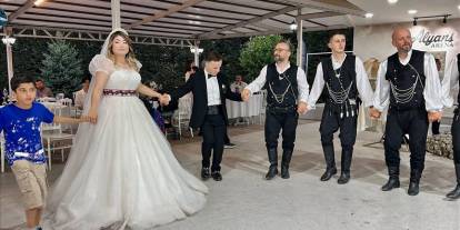 Japon gelin ile Türk damat Türk usulüne uygun düğün yaptı