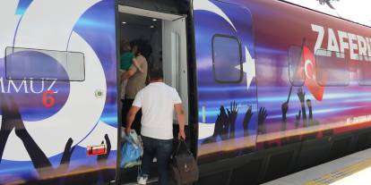 Demokrasi ve Milli Birlik Treni Eskişehir'de