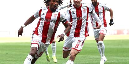 Sivasspor'da Moutoussamy İle Yollar Ayrılıyor