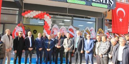 Sivaslılara Taze ve Helal Kazançla Hizmet: Özçam Kuruyemiş açıldı