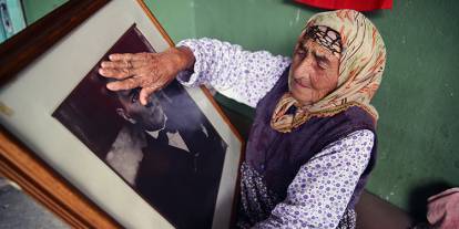 Cennet Nine, 87 Yıl önce ezberlediği şiirle Atatürk’ü anıyor