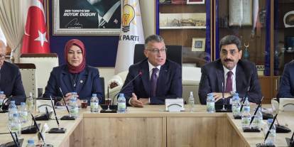 Gazi Mecliste Sivaslı Muhtarlarla Verimli İstişare