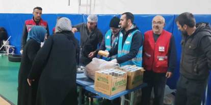 Kar nedeniyle mahsur kalan 33 kişi kurtarıldı