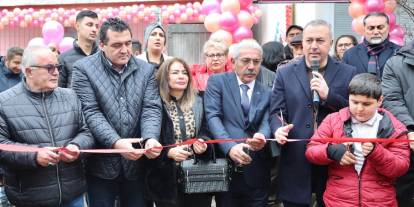 Sen De Gülümse Derneği’ne yeni hizmet binası