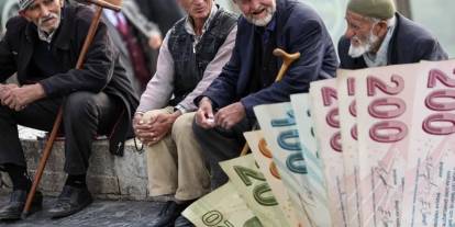 Emeklilerden hükümete Çağrı: “Aylıklara acil zam yapılmalı”