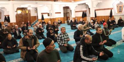 Sivas’ta Cuma Gecesine Manevi Dokunuş