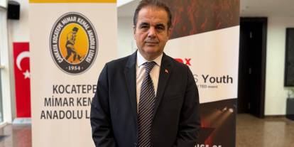 Öğrencilerin öğretmenle alay ettiği okulun müdürü konuştu