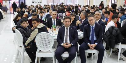 Sivas’ta Gençler ve İş Dünyası Buluştu