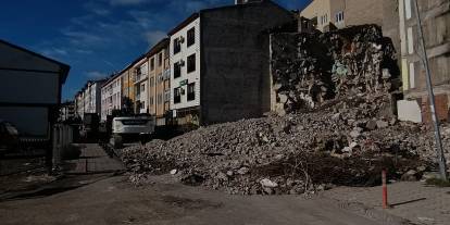 Sivas’ta Yıkım Çalışmaları Trafiği Aksattı