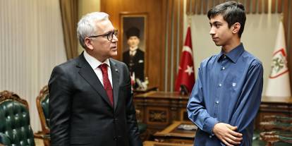 Sivaslı Şampiyon Arda Uzun’dan Anlamlı Ziyaret