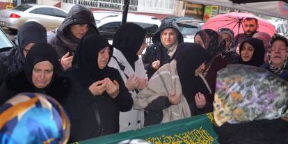 Sivas'ta göçük altında can veren şantiye müdürü Samsun'da defnedildi