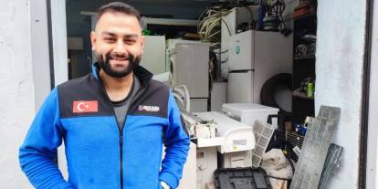 Öldü sandılar, işe başladı