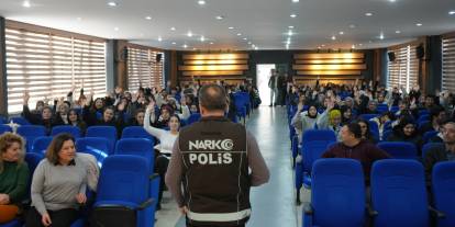 Sivas’ta Narkotikten Üniversite Gençliğine Hayati Uyarı