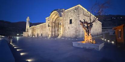 Divriği Ulu Camii Geceleri Büyülüyor