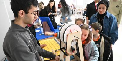 Sivas’ta Minikler Bilimle Tanıştı