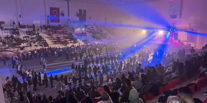 Üniversitede kandil gecesi kış festivali