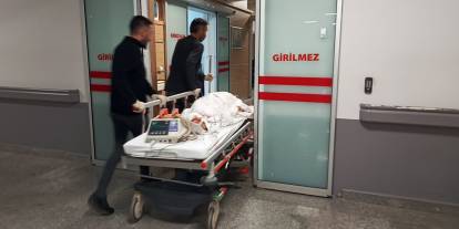 Boşanma aşamasındaki eşini eve kadar takip edip bıçakladı