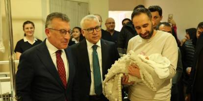 Sivas'ta yeni yılın ilk bebeği Zeynep